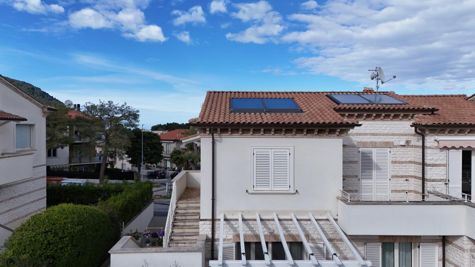 Apartamento S023 - Sirolo, Magnifico Trilocale Design Con Terrazzo Exterior foto